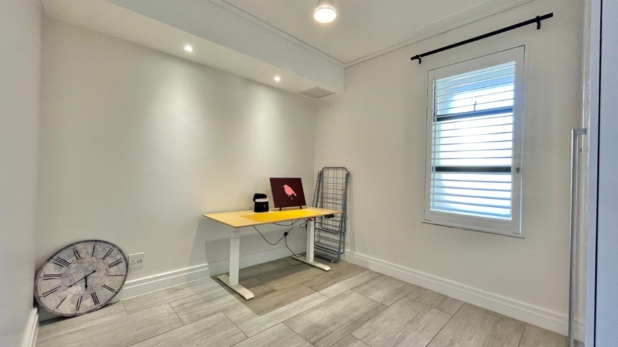 3 Bedroom Property for Sale in Paardevlei Western Cape